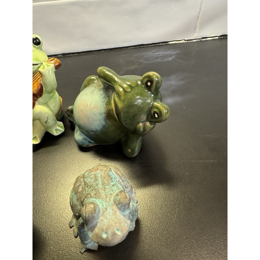 Set Of 5 Vintage To Now Frogs Frog Figurines‎ On Lily Pads Etc Ceramic Resin - Picture 4 of 15